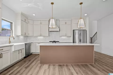 Kitchen - 4901 Michael Dr, Dora, AL 35062 photo 3 of 6