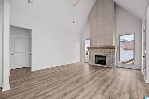 Living - 4901 Michael Dr, Dora, AL 35062 photo 2 of 4