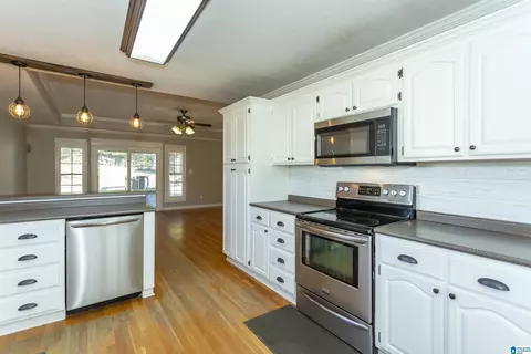 906 Ridgeway Dr, Oneonta, AL 35121 photo 10