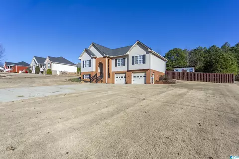 906 Ridgeway Dr, Oneonta, AL 35121 photo 1