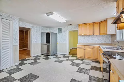 Kitchen - 591 County Road 235, Clanton, AL 35045 photo 2 of 3