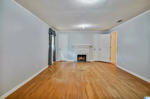 Living - 591 County Road 235, Clanton, AL 35045 photo 6 of 6
