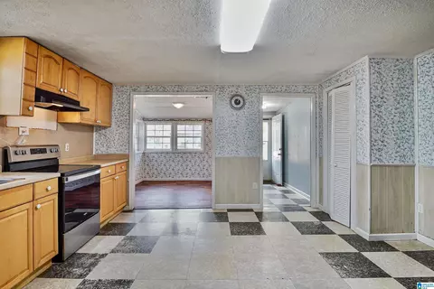 Entry Way - 591 County Road 235, Clanton, AL 35045 photo 1 of 4