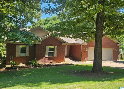 514 Shadecrest Dr, Eastaboga, AL 36260