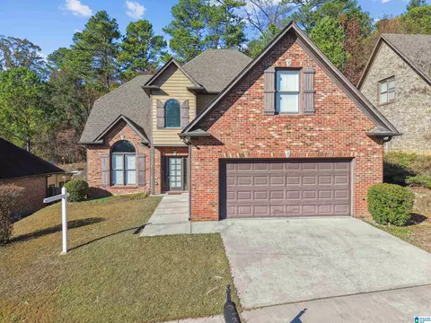 4950 Paradise Lake Cir, Hoover, AL 35244