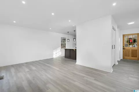 1315 Yellowleaf Cir, Maylene, AL 35114 photo 7