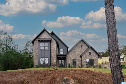 6079 Richmond Cir, Hueytown, AL 35023