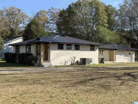 531 Broadway Ave, Talladega, AL 35160