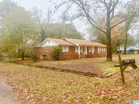 122 Nabors Ave, Hueytown, AL 35023