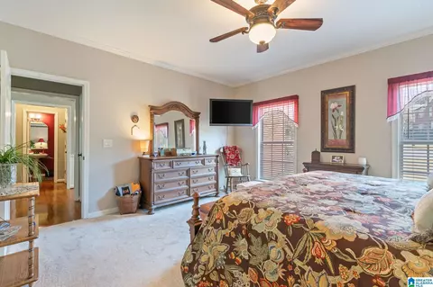 Bedroom - 240 Silverleaf Dr, Pelham, AL 35124 photo 3 of 10
