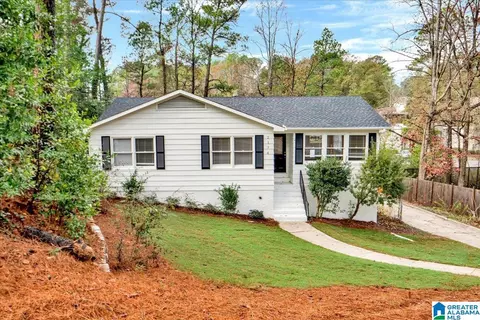 2174 Whiting Rd, Hoover, AL 35216