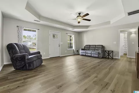 439 Miranda Rd, Warrior, AL 35180 photo 3