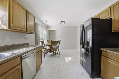 439 Miranda Rd, Warrior, AL 35180 photo 6
