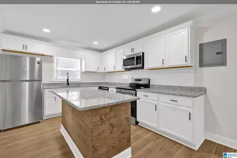 606 W Pine St, Sylacauga, AL 35150