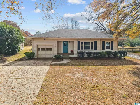 225 Payne Rd, Gardendale, AL 35071