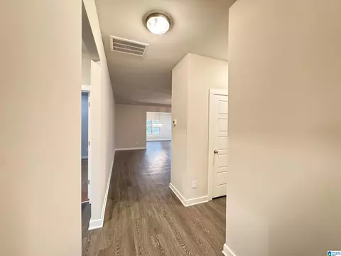55 Ridgeview Cir, Jemison, AL 35085 photo 2