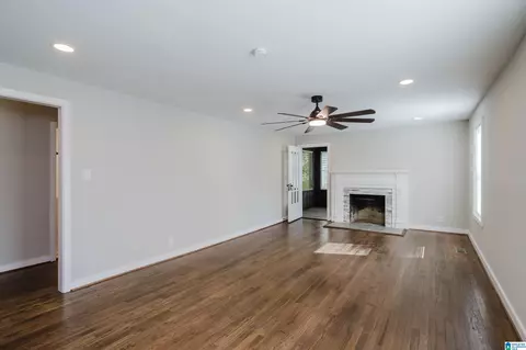 Living - 1791 Brookside Rd, Mount Olive, AL 35117 photo 2 of 10