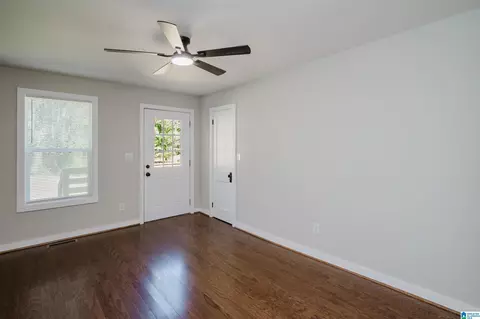 Living - 1791 Brookside Rd, Mount Olive, AL 35117 photo 8 of 10