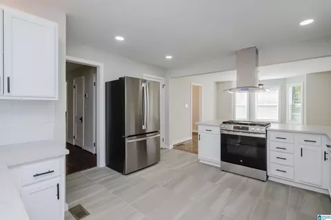Kitchen - 1791 Brookside Rd, Mount Olive, AL 35117 photo 6 of 8
