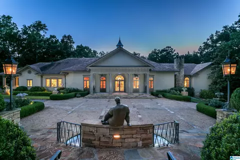 6 Greenbrier Rdg, Birmingham, AL 35242