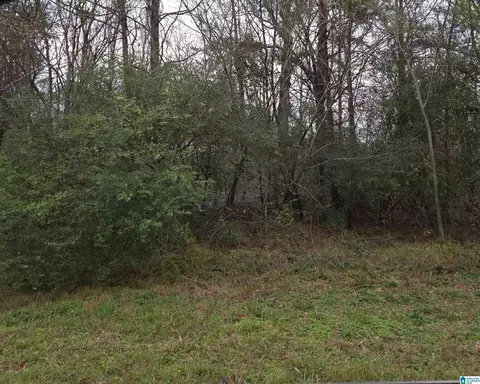 2151 Veterans Memorial Dr #1, Forestdale, AL 35214