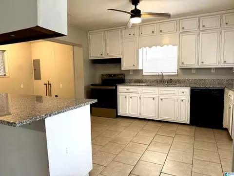 Kitchen - 415 Thomas St, Warrior, AL 35180 photo 3 of 3