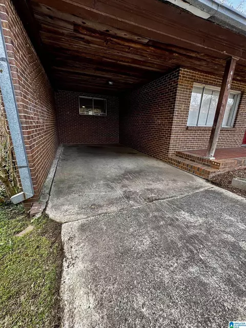 Exterior - 415 Thomas St, Warrior, AL 35180 photo 3 of 6