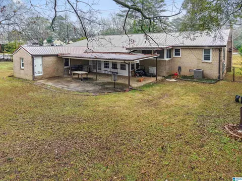 Exterior - 705 Lay Dam Rd, Clanton, AL 35045 photo 2 of 4