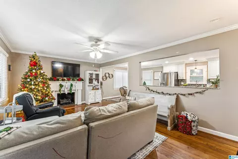 Living - 705 Lay Dam Rd, Clanton, AL 35045 photo 1 of 1