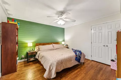 Bedroom - 705 Lay Dam Rd, Clanton, AL 35045 photo 2 of 7