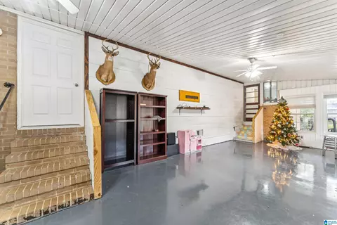 Entry Way - 705 Lay Dam Rd, Clanton, AL 35045 photo 4 of 4