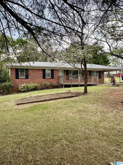 330 Highland Ave, Talladega, AL 35160