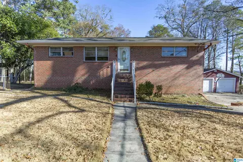 202 Brown Pl, Hueytown, AL 35023