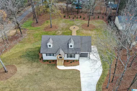 279 Mays Bend Dr, Pell City, AL 35128