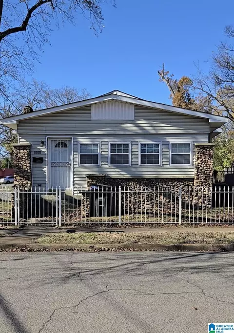 5520 Court J, Birmingham, AL 35208