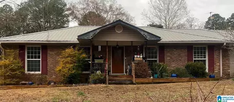 6301 Stoker Dr, Hueytown, AL 35023