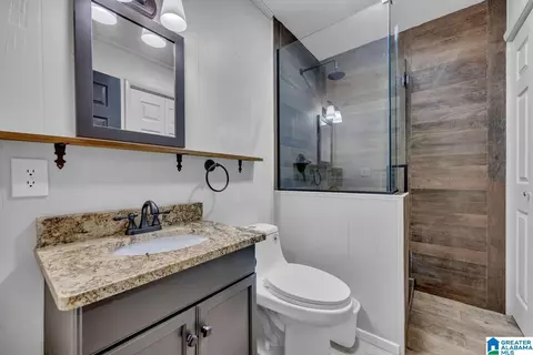 Bath - 1702 Ridge Dr, Jasper, AL 35504 photo 1 of 6
