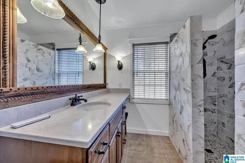 Bath - 1702 Ridge Dr, Jasper, AL 35504 photo 4 of 6