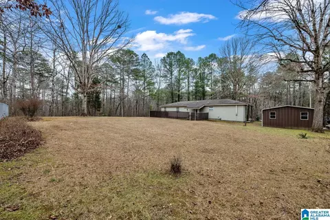 Exterior - 1702 Ridge Dr, Jasper, AL 35504 photo 7 of 9