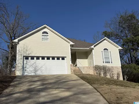 115 Cooper Ave, Trussville, AL 35173