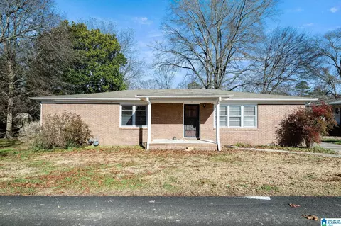 31 3rd Ave, Ashville, AL 35953