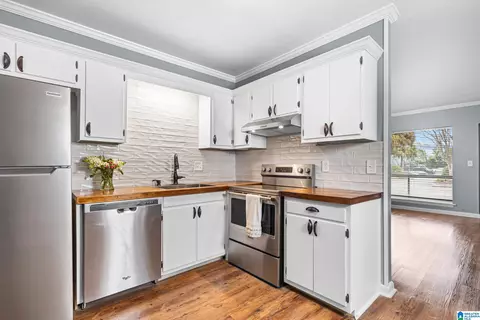 57 Hanover Cir S #115, Birmingham, AL 35205