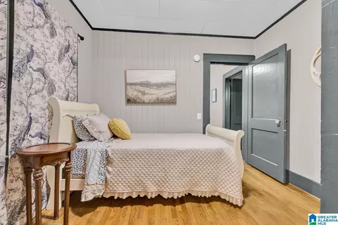 Bedroom - 414 6th Ave E, Oneonta, AL 35121 photo 6 of 7