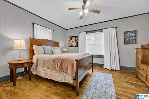 Bedroom - 414 6th Ave E, Oneonta, AL 35121 photo 1 of 7