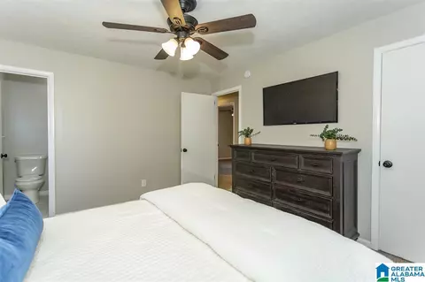 Bedroom - 504 Danton Ln, Irondale, AL 35210 photo 5 of 6