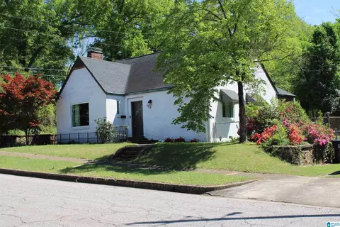 414 E 15th St, Anniston, AL 36207