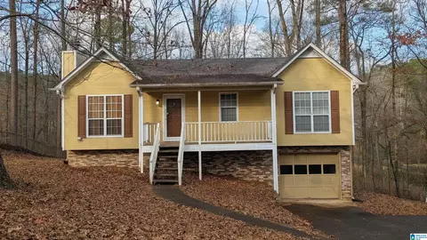 6822 Charles Dr, Trussville, AL 35173