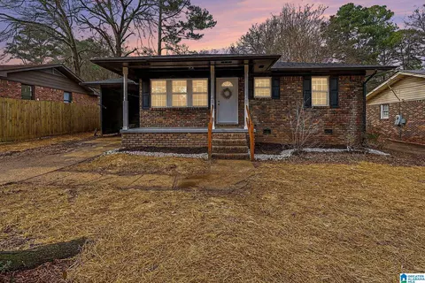 1220 26th Ave N, Hueytown, AL 35023