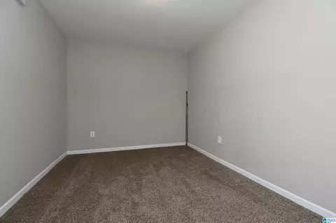 Bedroom - 803 15th Ave N, Clanton, AL 35045 photo 3 of 3