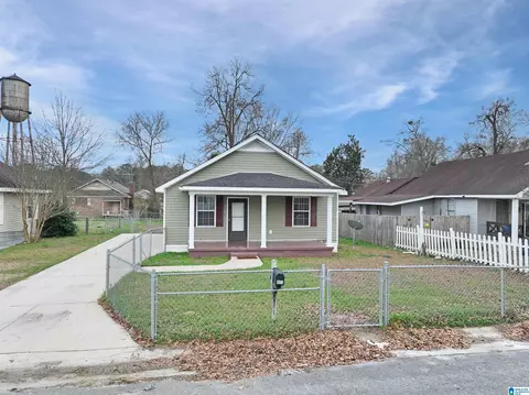 Exterior - 803 15th Ave N, Clanton, AL 35045 photo 7 of 8